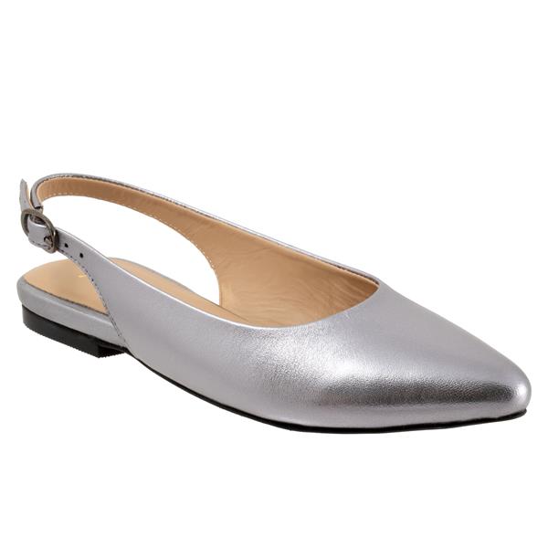 Evelyn Pewter