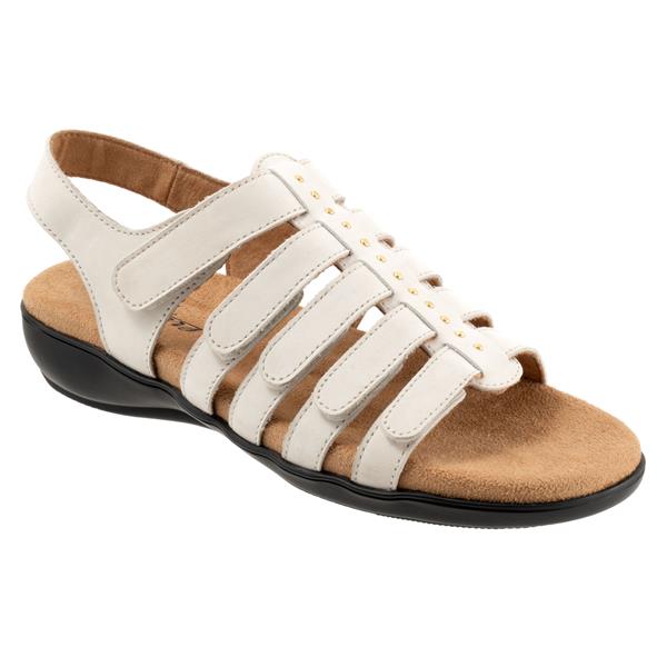 Riki Studs White Nubuck